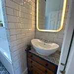 Vere House, 2, Spacious & Great Location Scarborough