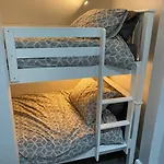 Vere House, 2, Spacious & Great Location Scarborough