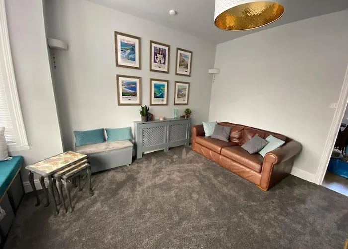 アパート Vere House, 2, Spacious & Great Location スカーバラ