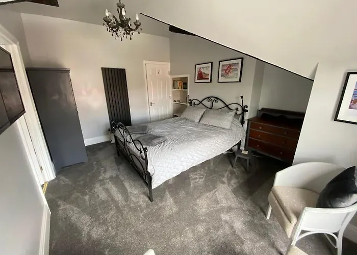 アパート Vere House, 2, Spacious & Great Location *