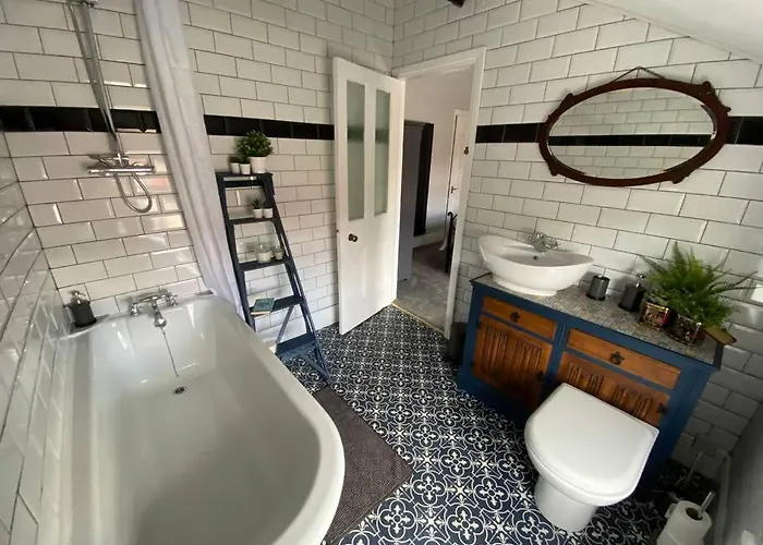 アパート Vere House, 2, Spacious & Great Location *