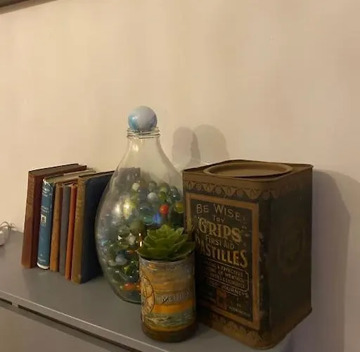 Vere House, 2, Spacious & Great Location