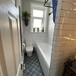 Vere House, 2, Spacious & Great Location Scarborough