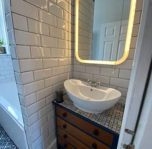 Vere House, 2, Spacious & Great Location Scarborough