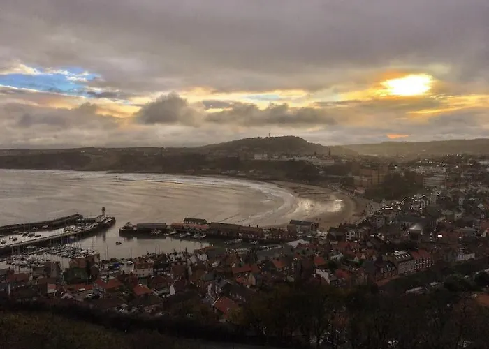 Vere House, 2, Spacious & Great Location Scarborough